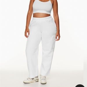 BRAND NEW- TNA mega cargo sweatpants
